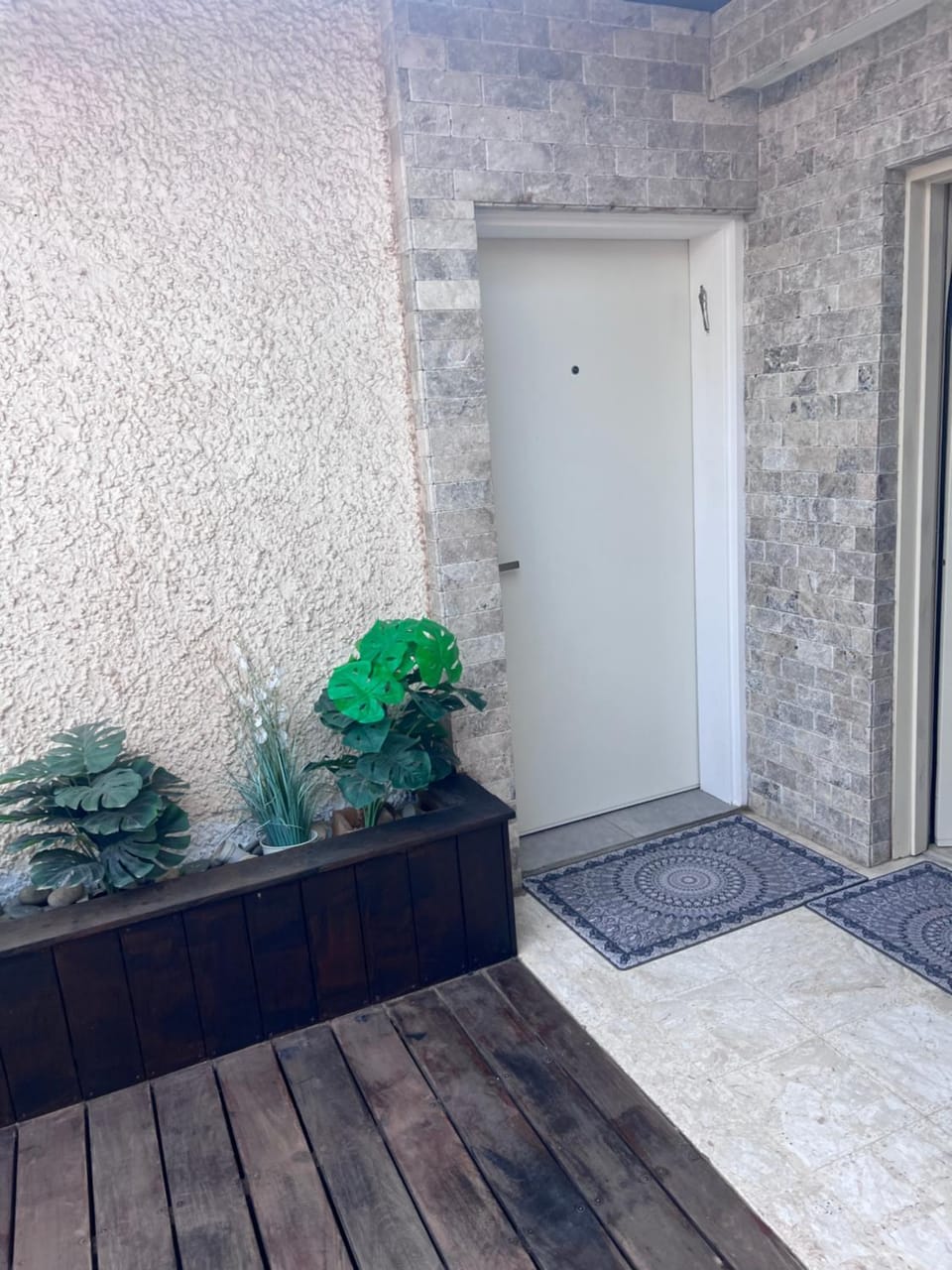 Rina House Apartment in North District