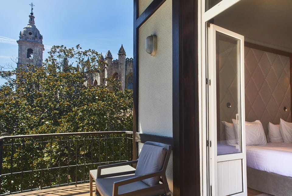 Balcony/Terrace, Landmark view