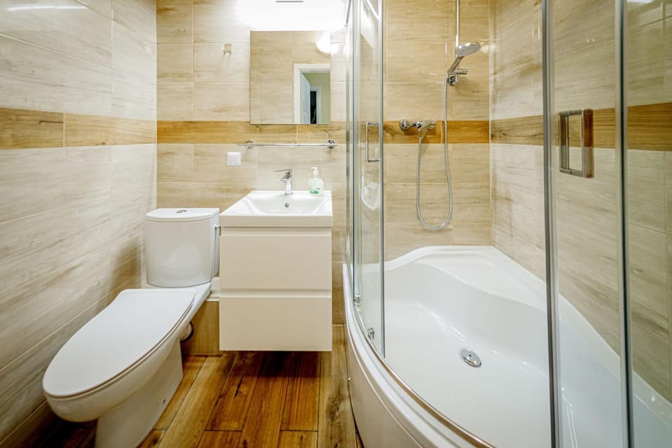 Shower, Bathroom, towels
