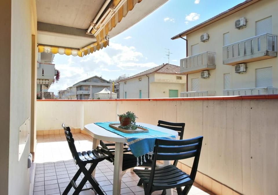 Balcony/Terrace, Dining area
