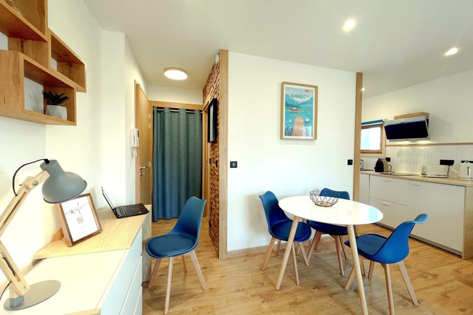 L'Albigny - Lovely Studio - 150 m beach Apartment in Annecy