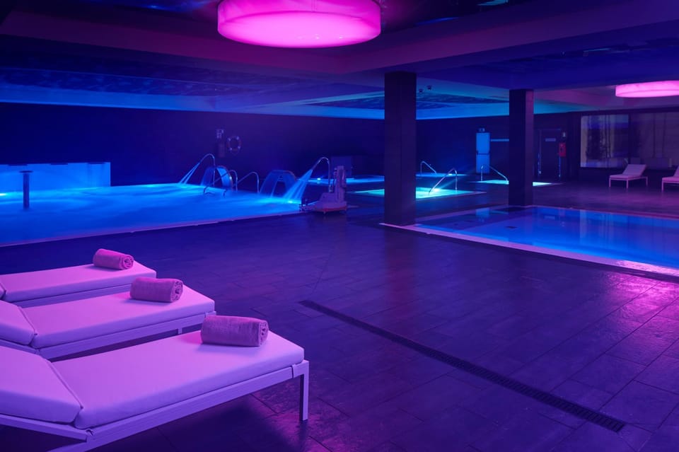 Massage, Sauna, Spa and wellness centre/facilities, Spa and wellness centre/facilities, Spa and wellness centre/facilities, Swimming pool, sunbed