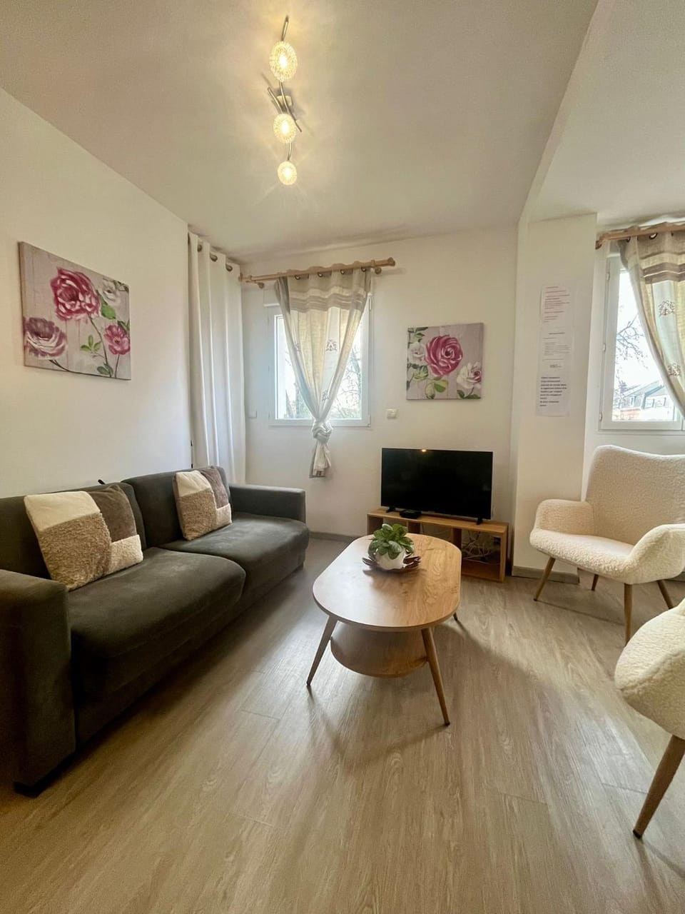 gîte 65 m2 200 m gare t-g-v et fac 400 m centre-ville grand parking 250 places gratuit face au logement Apartment in Arras