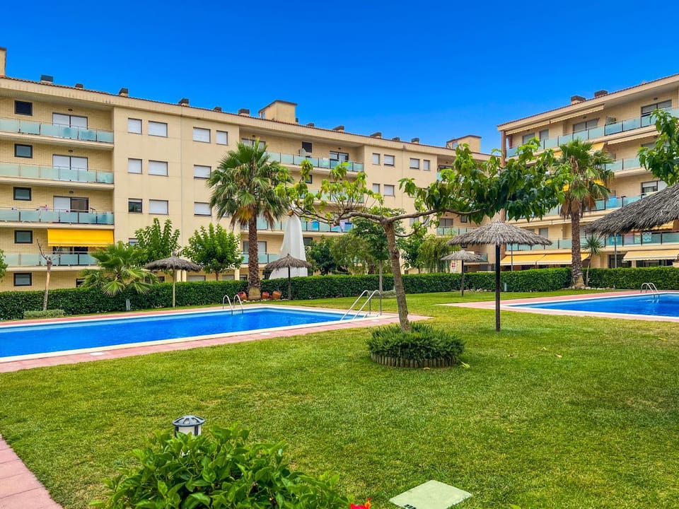 Garden, Swimming pool