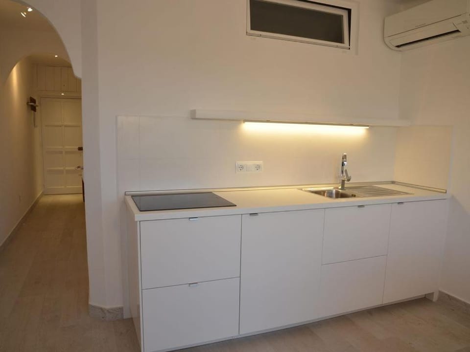 Kitchen or kitchenette, stove