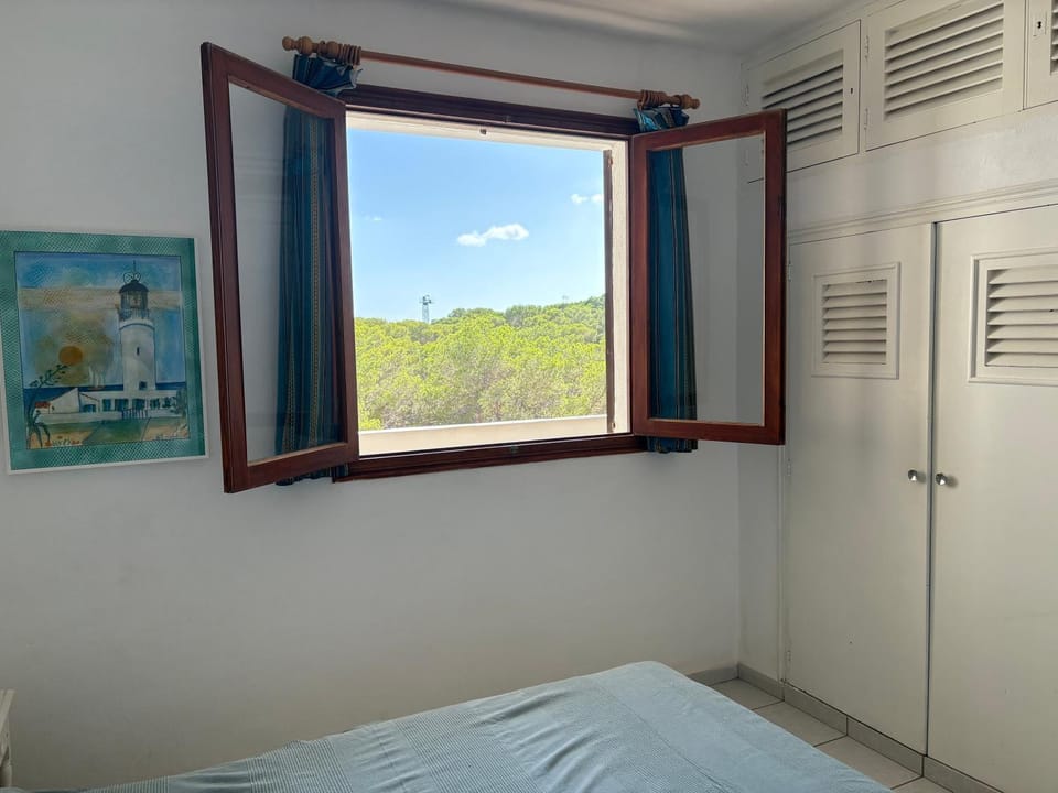 Bed, Natural landscape, Bedroom