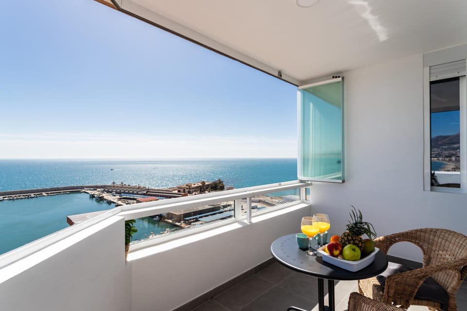 Natural landscape, Balcony/Terrace, Sea view