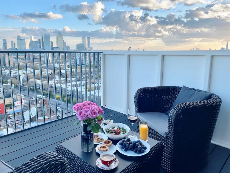 Balcony/Terrace, Seating area, City view