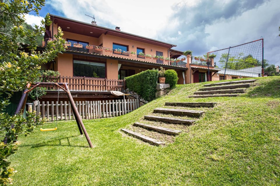 Property building, Garden, Garden view