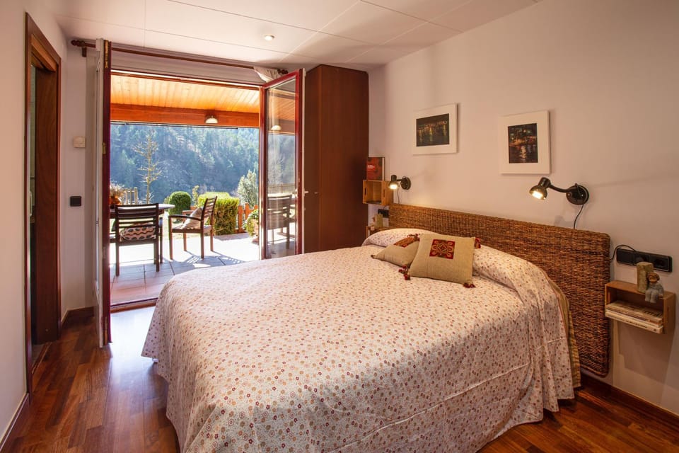 Bed, Winter, Balcony/Terrace, Photo of the whole room, Bedroom