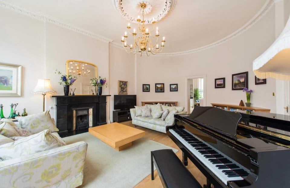 Luxurious city centre self catering apartment Apartment in Edinburgh
