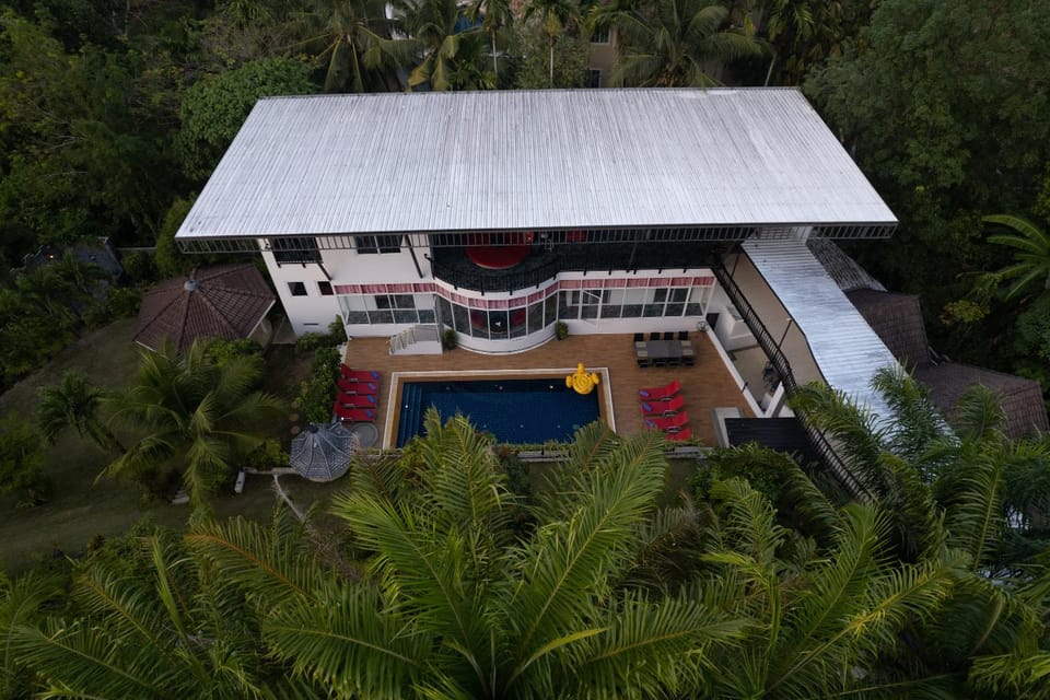 Property building, Natural landscape, Garden, View (from property/room), Balcony/Terrace, Other, Swimming pool, furniture