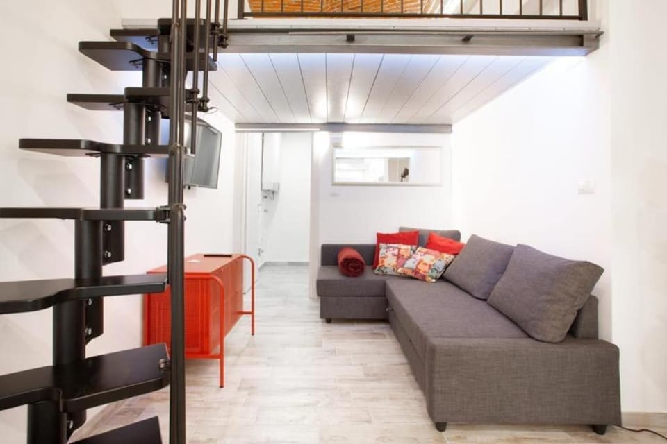 Communal lounge/ TV room, Living room
