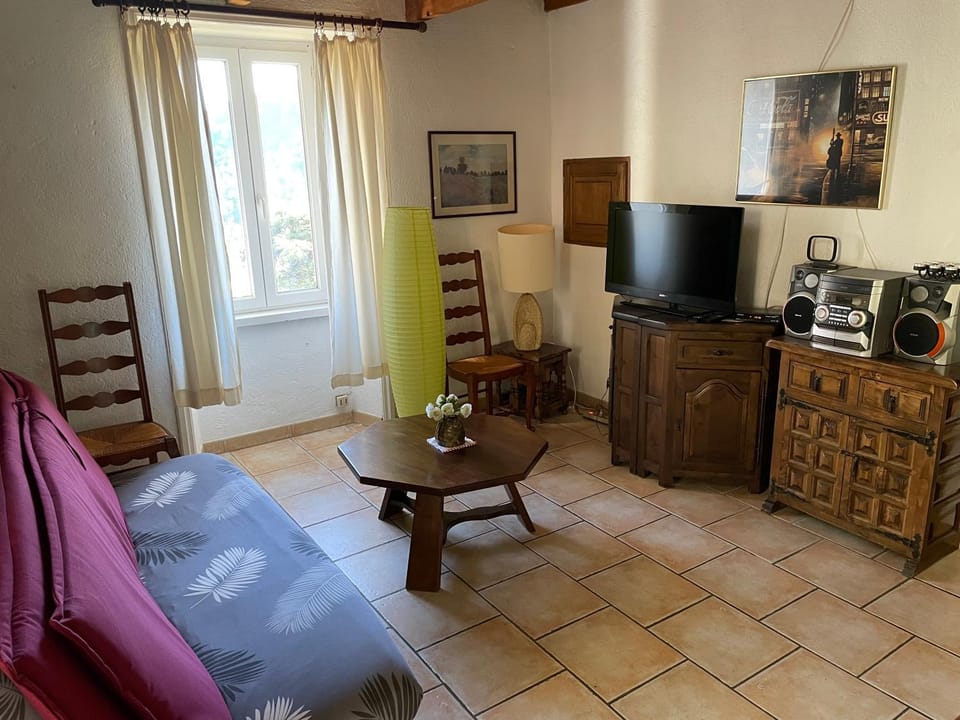 Charmant petit gîte au cœur de l’Ardèche Apartment in Auvergne-Rhône-Alpes