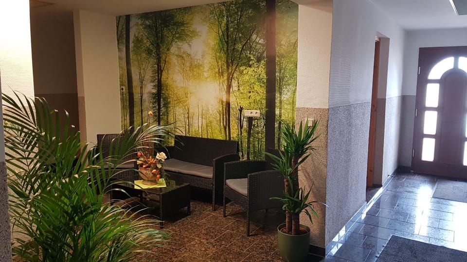 Lobby or reception, Seating area