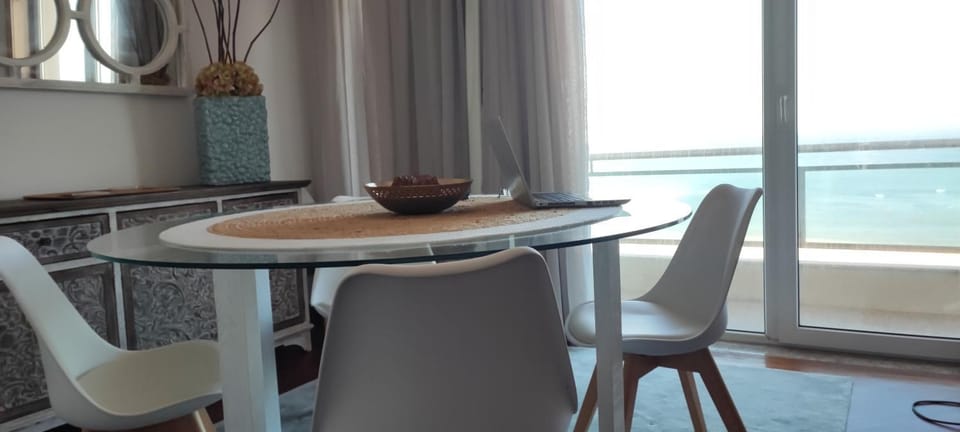 Living room, Sea view