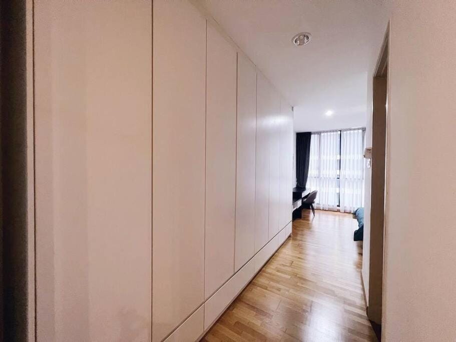 PROMO CONNECTED TRAIN 1 Bedroom ABOVE MALL - 5 Apartment in Petaling Jaya
