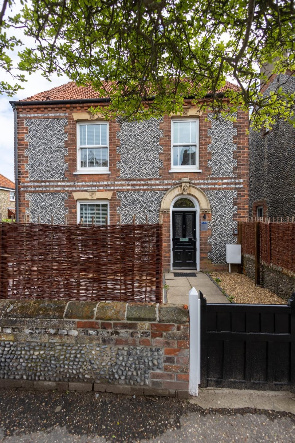 Property building, Day