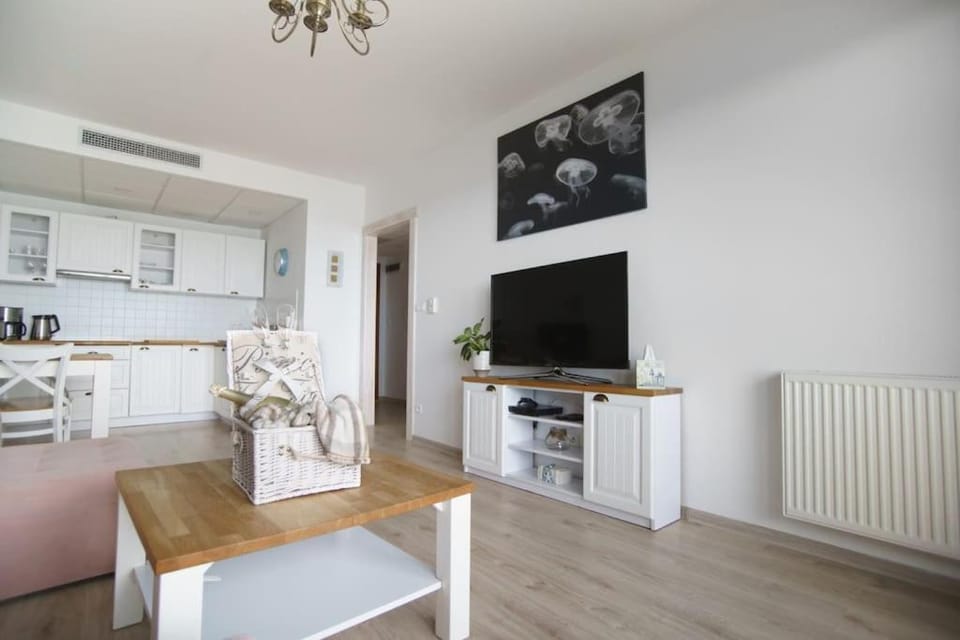 Kitchen or kitchenette, Living room, Seating area