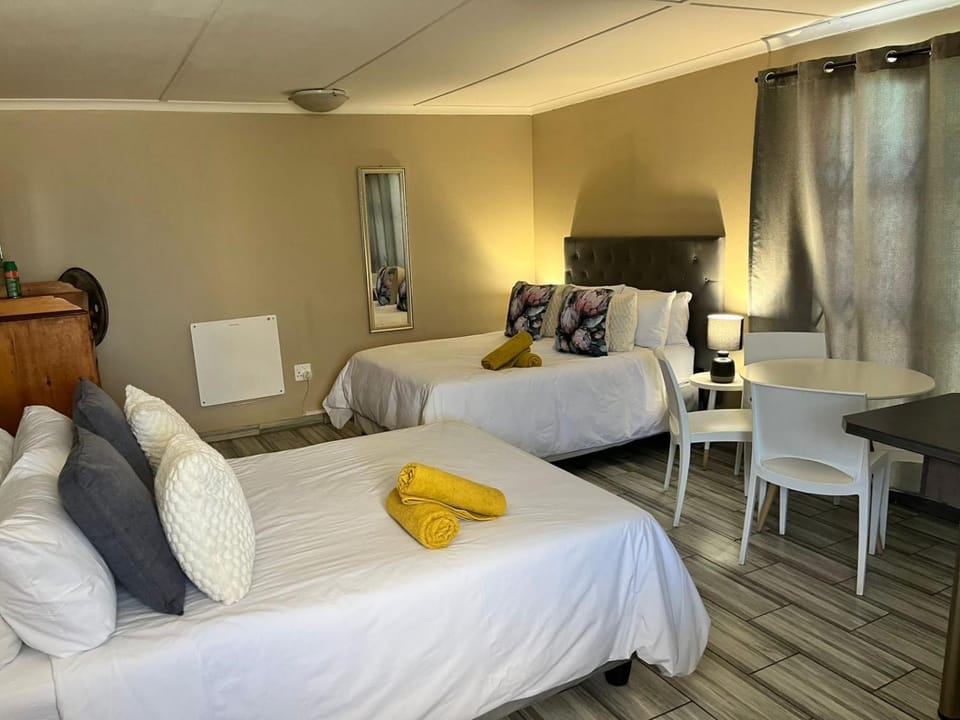 Charlie's Place - Self catering studio Apartment in Western Cape
