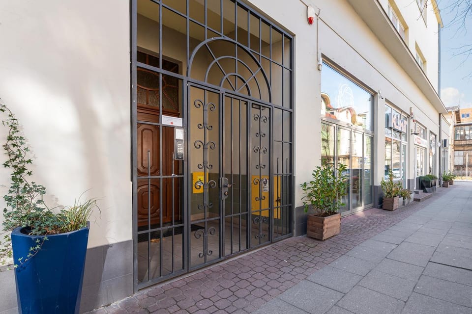 Facade/entrance, Spring, Off site, Day, Area and facilities, Area and facilities, Time of day