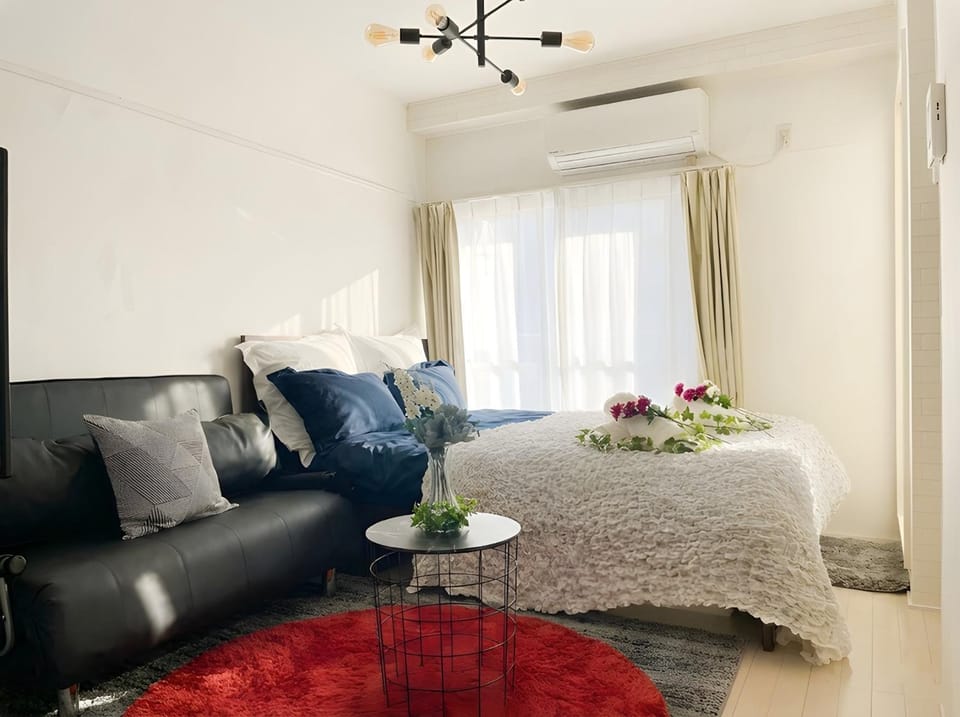 Bed, Living room, Photo of the whole room, Bedroom, heating, heating, air conditioner, air conditioner