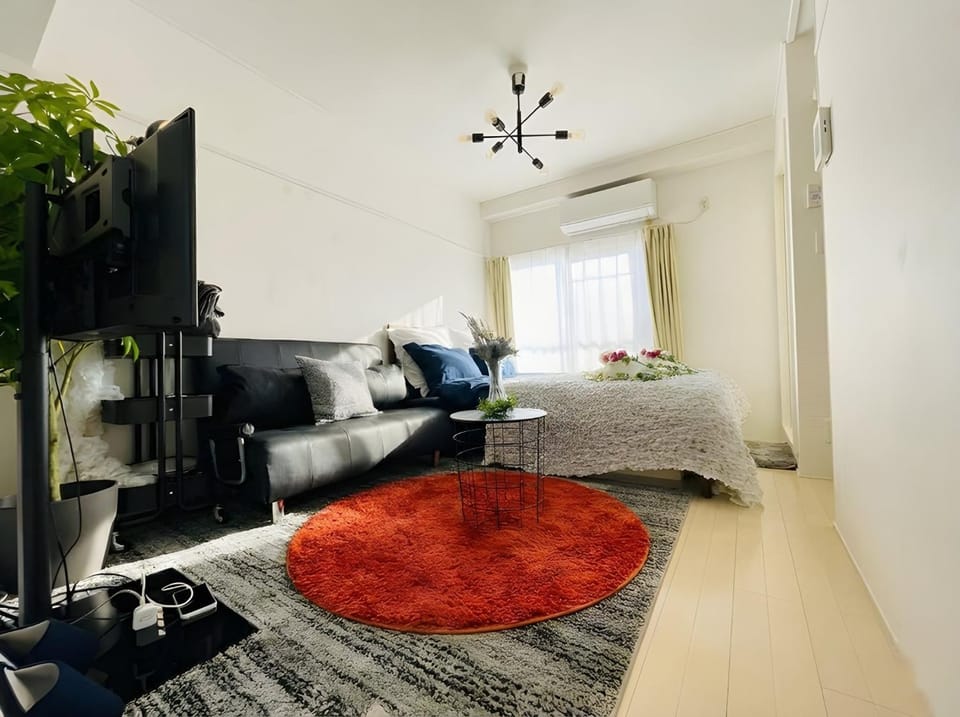 Bed, Living room, Photo of the whole room, Bedroom