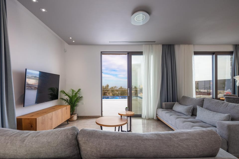 TV and multimedia, Living room