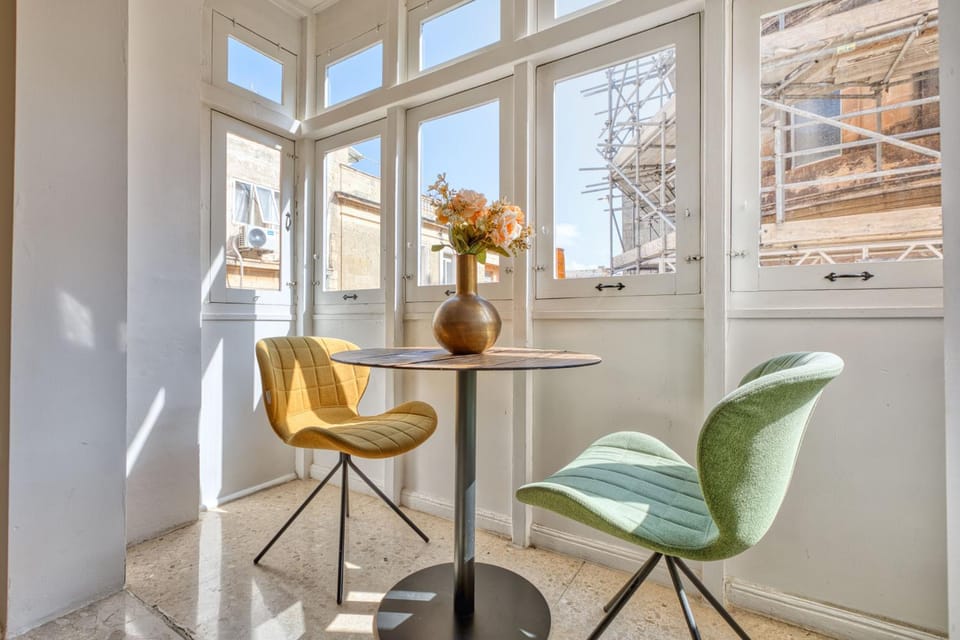 Maltese Apartment 1b with traditional Balcony By Solea Apartment in Sliema