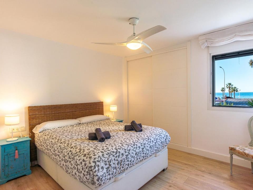 Sea View with Parking by LU&CIA Apartment in Malaga