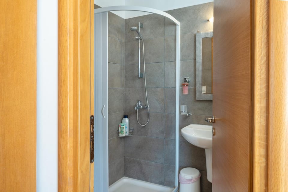 Bathroom, Living room