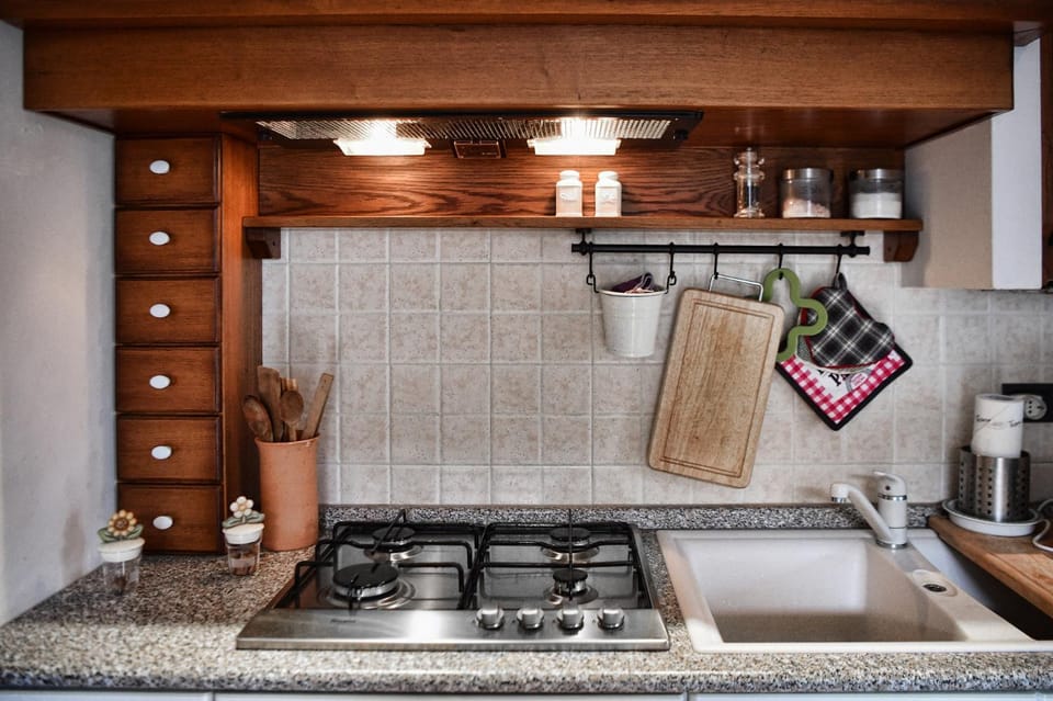 Kitchen or kitchenette