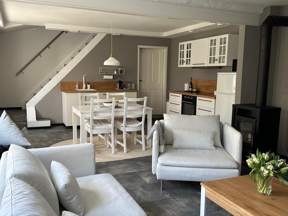 Remise-Berlin-Grünau your cozy and comfortable home to stay for up to 6 people between Müggelsee and Berlin city House in Berlin