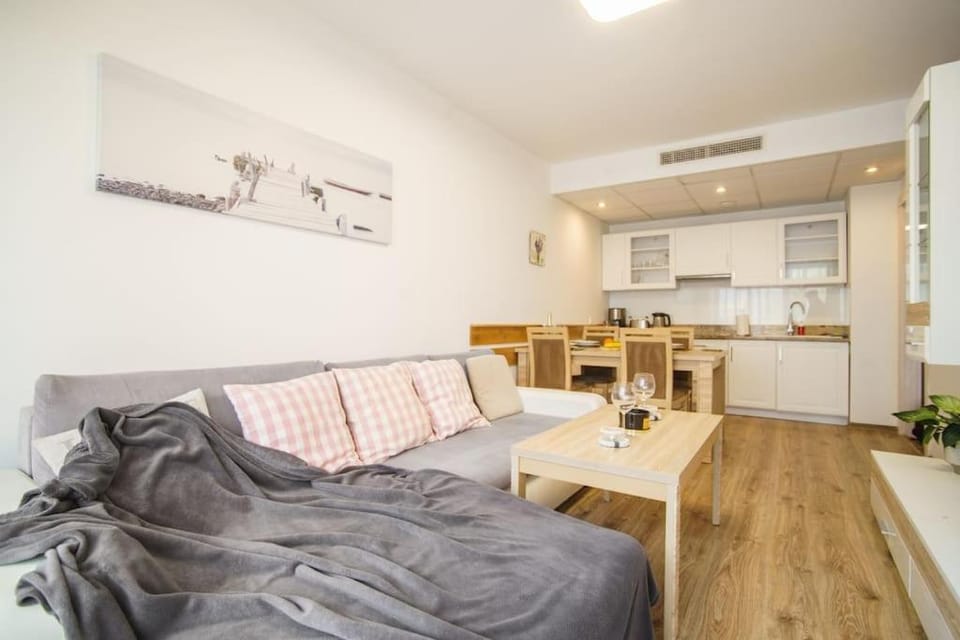Kitchen or kitchenette, Living room, Dining area