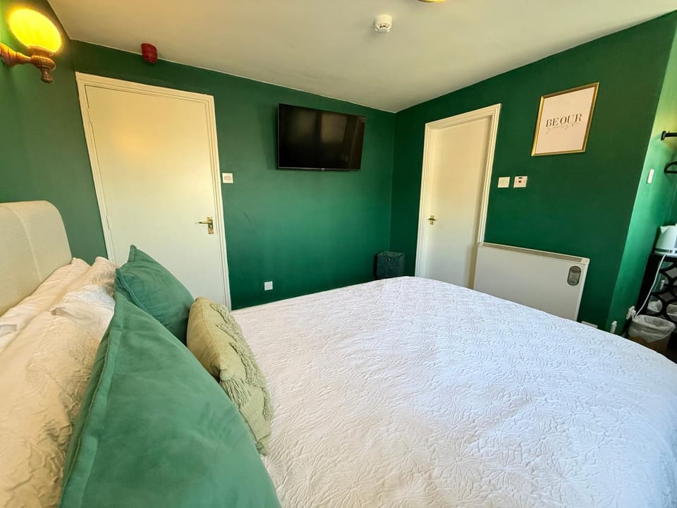 The Unicorn Inn Bed and Breakfast in South Derbyshire District