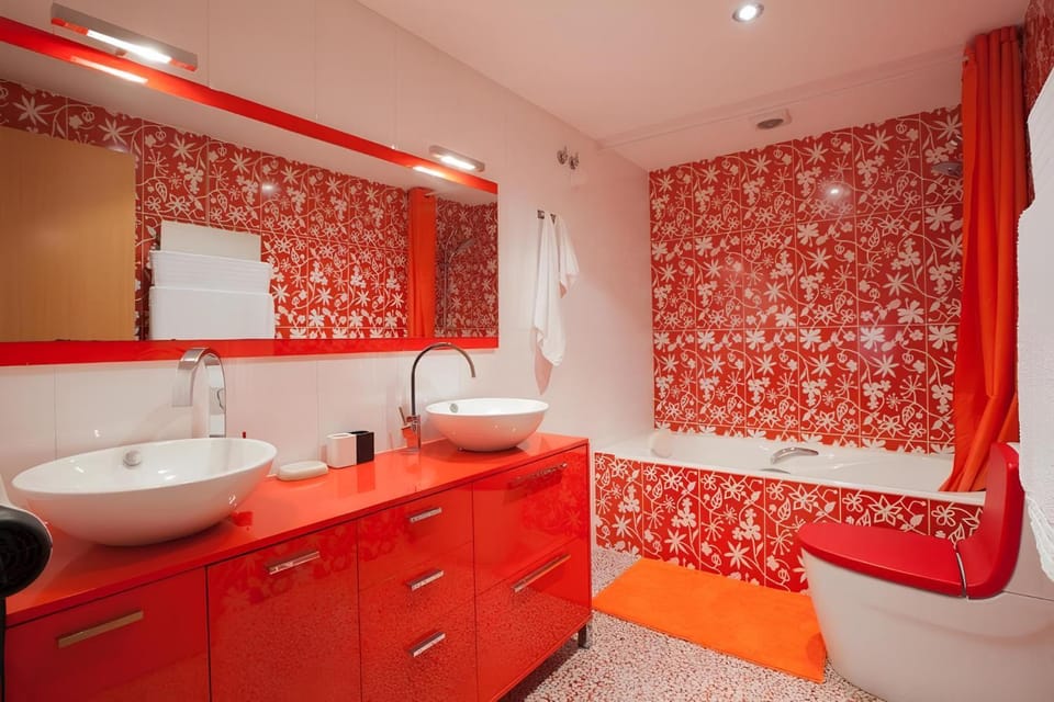 Bathroom, Bath