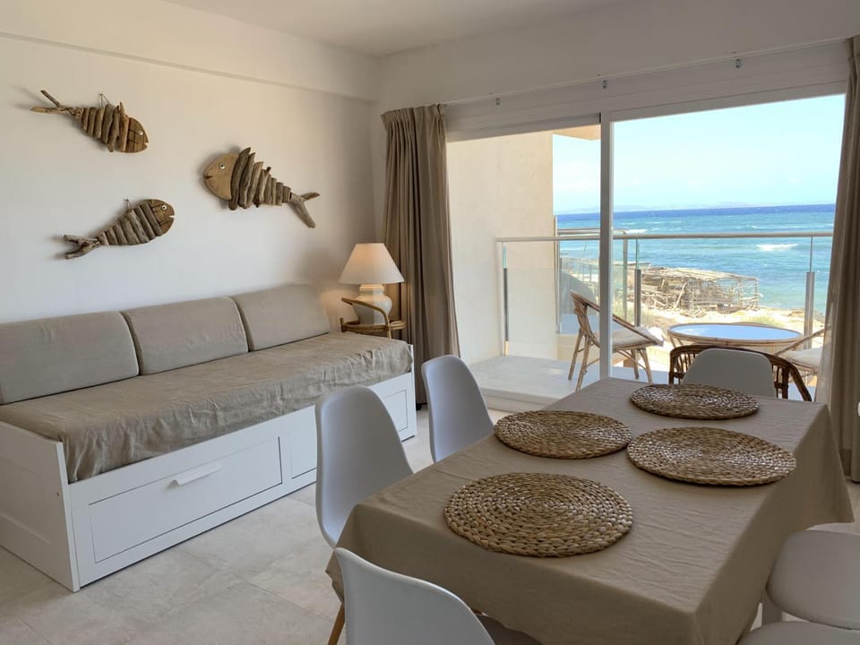 Balcony/Terrace, Living room, Dining area, Sea view
