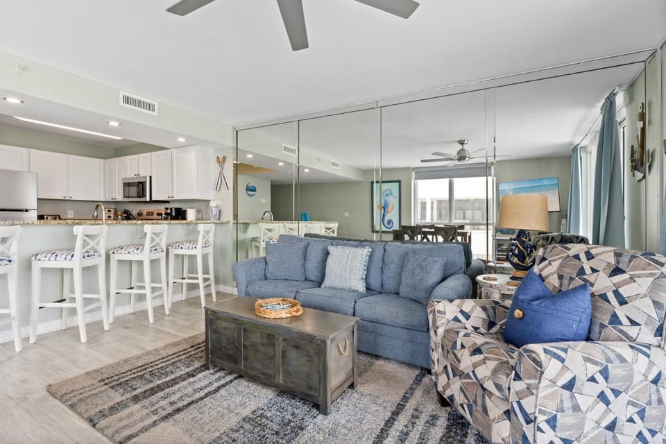 Pelican Beach Resort 1511 by Newman-Dailey Apartment in Destin