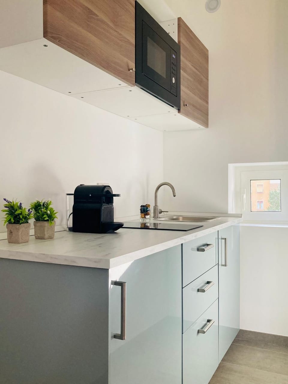 Torre 16 Lovely Studio Apartment in Milan