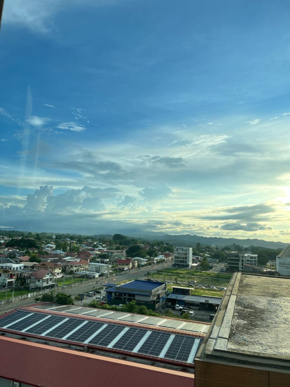 SM City Uptown Corner Studio Type Masterson Avenue Apartment in Cagayan de Oro
