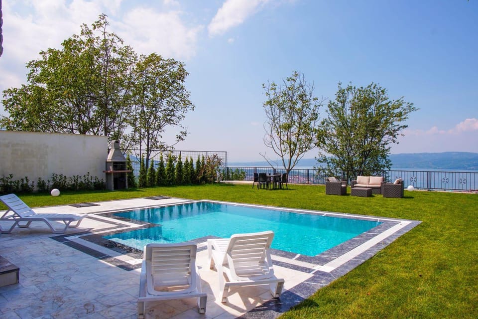Garden, Garden view