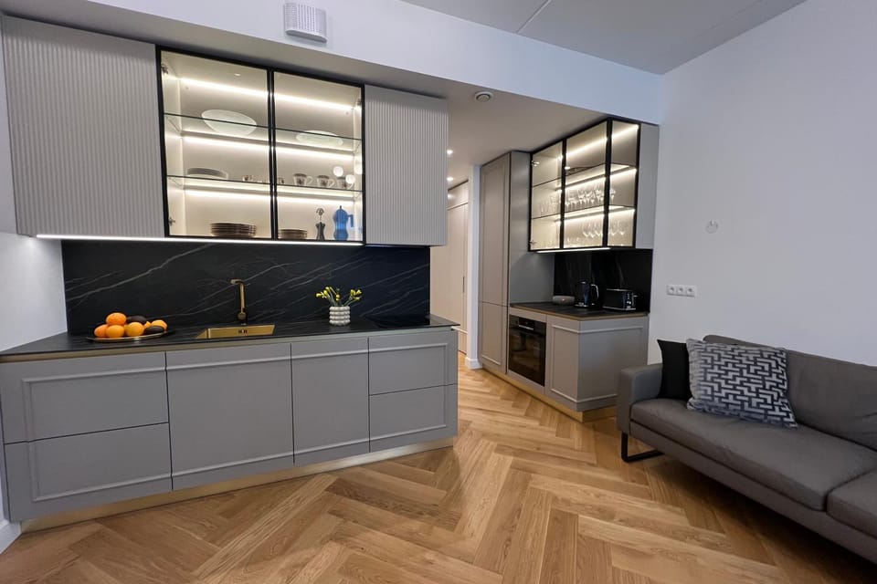 TV and multimedia, Kitchen or kitchenette, Living room, Seating area