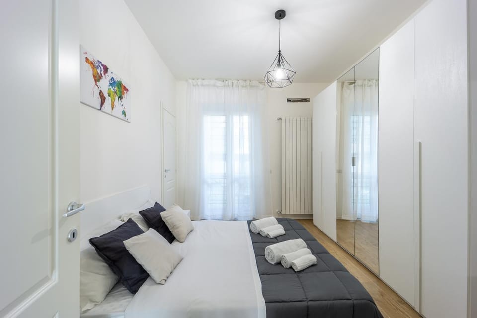 Bed, Photo of the whole room, Bedroom, towels, wardrobe