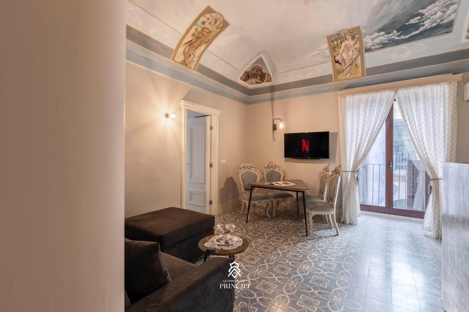 Communal lounge/ TV room, TV and multimedia, Living room, Photo of the whole room, Seating area, Evening entertainment