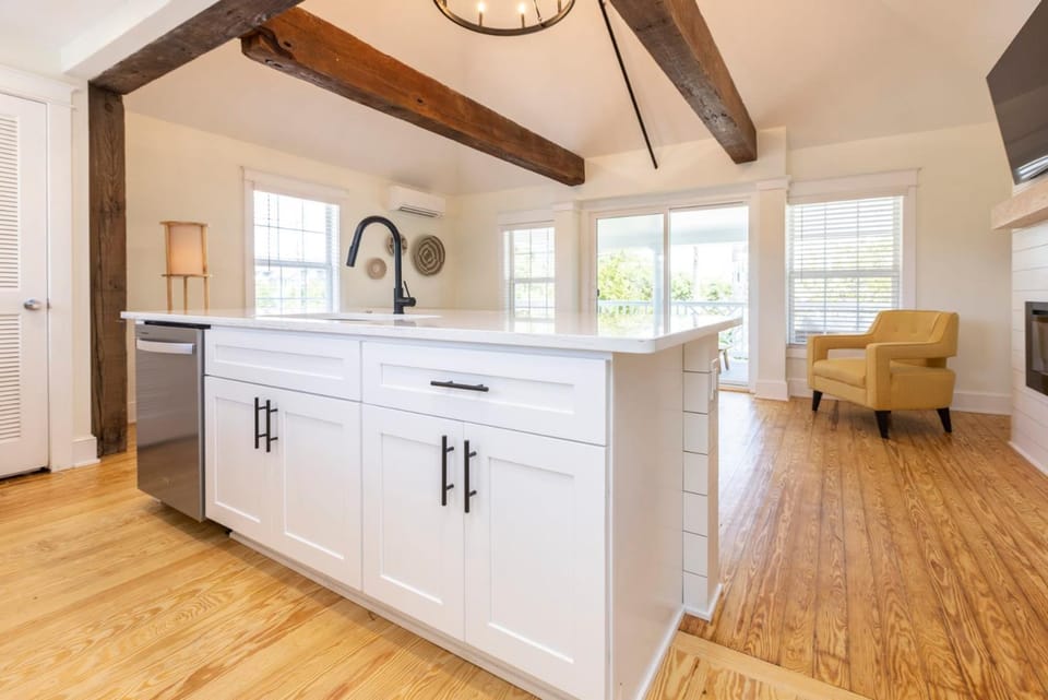 Cape Henry House Inn at Old Beach Bed and Breakfast in Virginia Beach