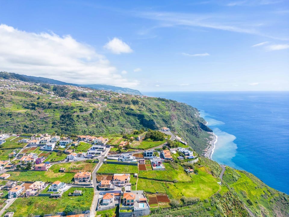 Bird's eye view, Sea view
