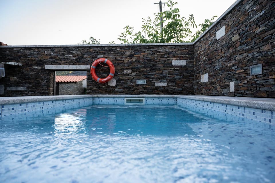 Swimming pool, Swimming pool