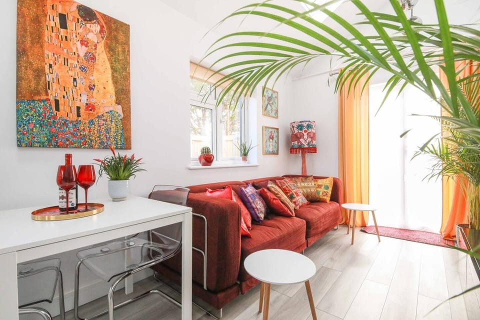 Little Bright House Bed and Breakfast in Whitstable
