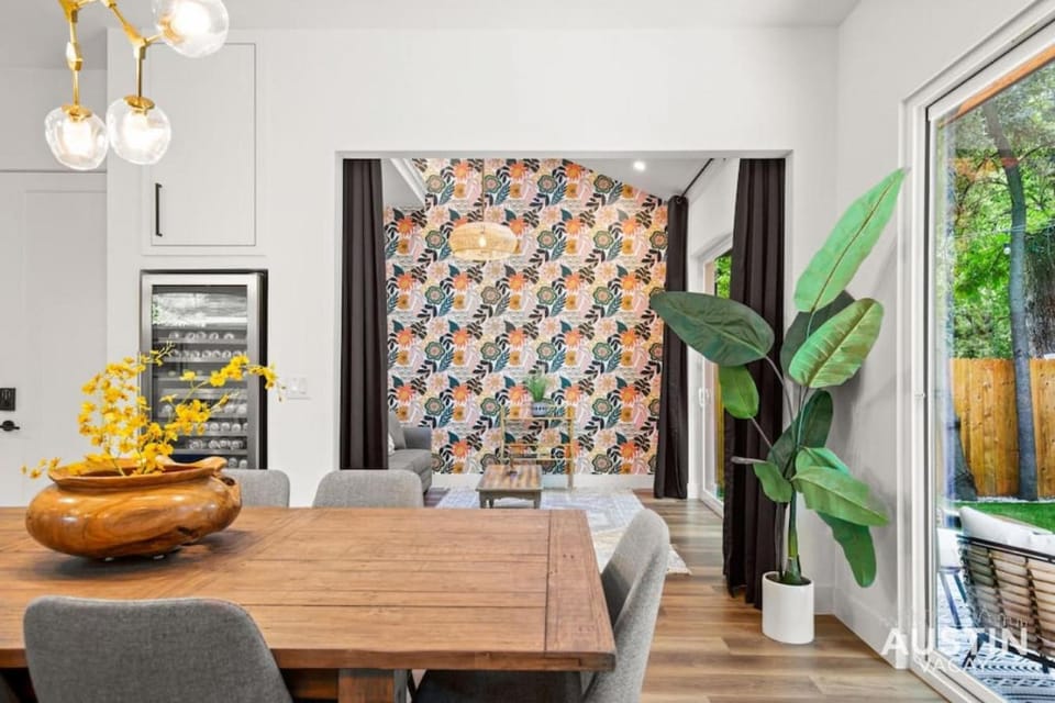 Modern Luxury Home - Minutes from Lady Bird Lake House in Austin