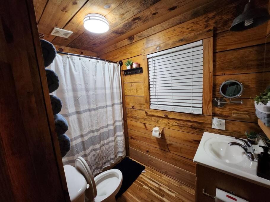 10. swan creek cabin Cabin in Alabama